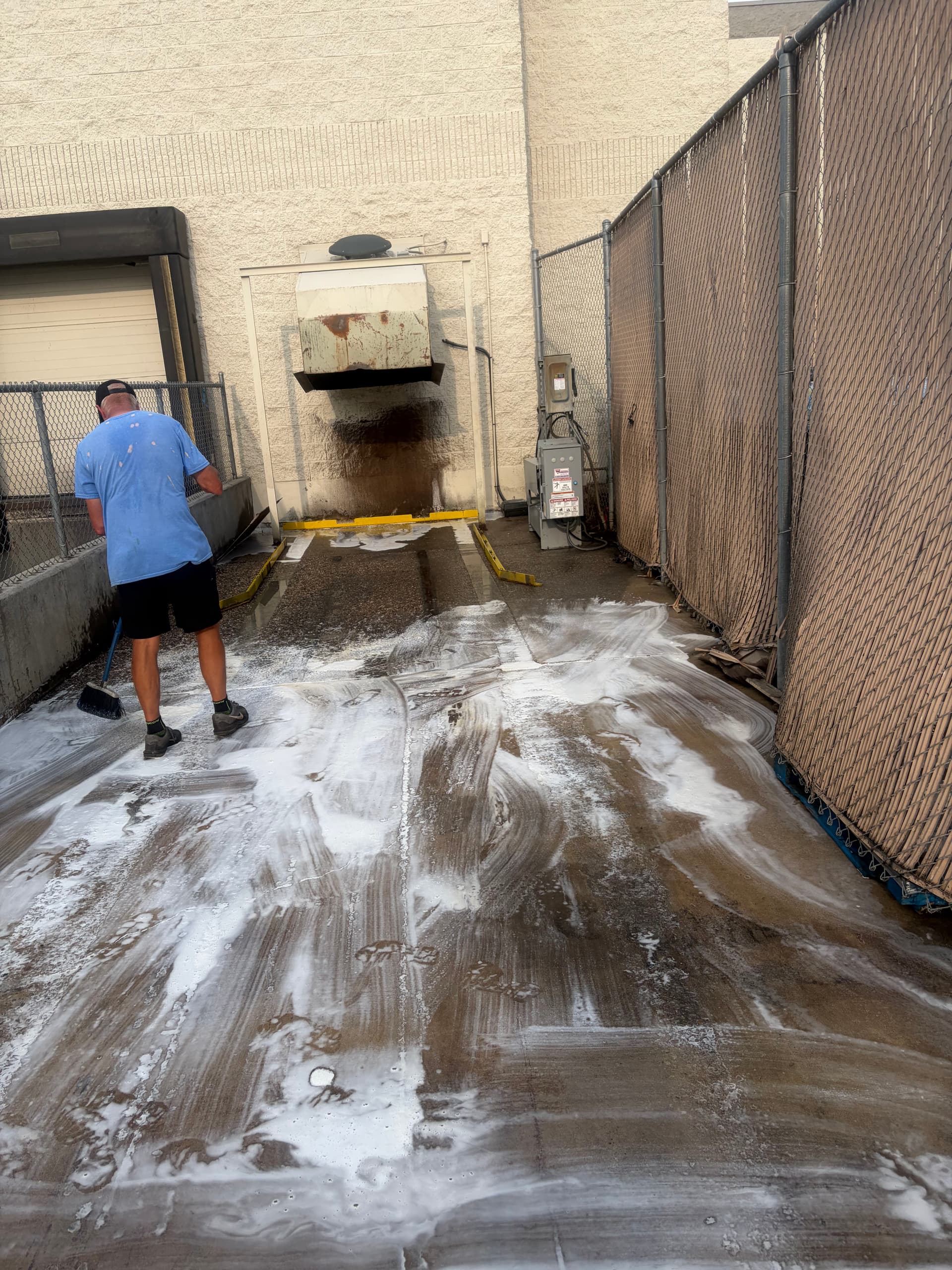 Gallery photos for Acid Wash Concrete Cleaning for a Commercial Client: Image #1